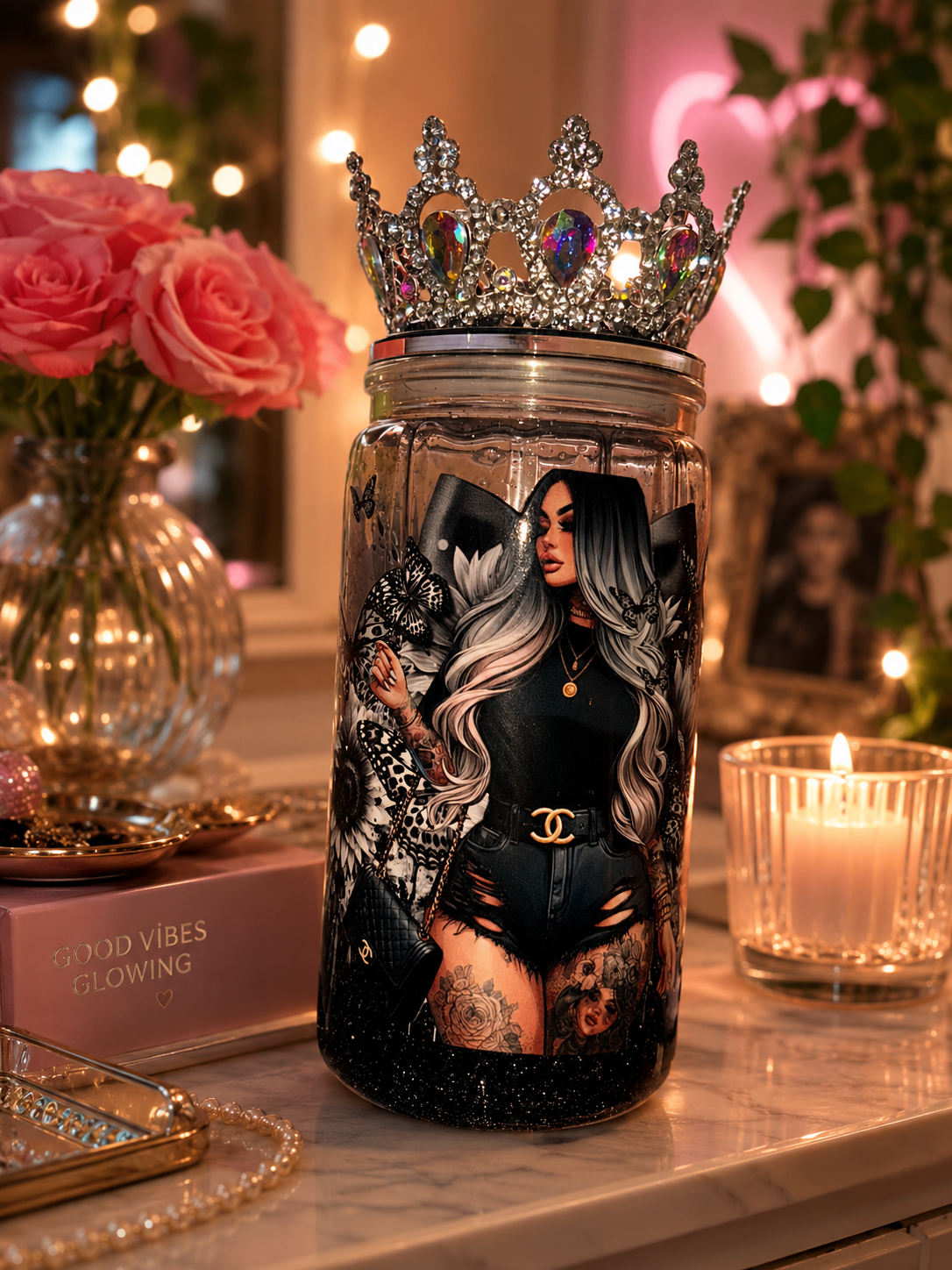 Snow globe drip tumbler with lid